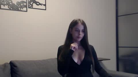 meladams online show from November 28, 8:12 pm