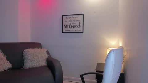 melan_owen online show from November 25, 11:12 am