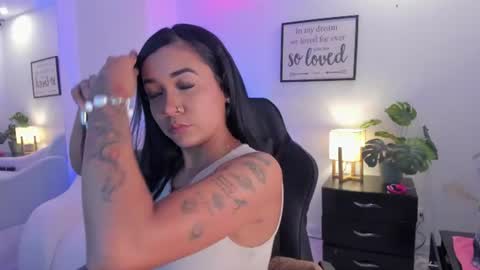 melan_owen online show from July 10, 10:48 am
