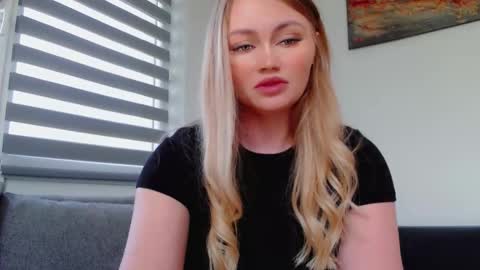 Melania online show from May 8, 10:29 am