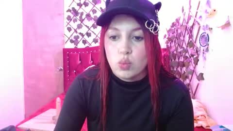 melani_cute01 online show from November 8, 1:54 am