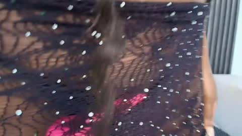 Melanie online show from February 20, 5:47 pm