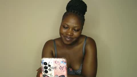 melaningoddess30 online show from February 6, 10:14 am