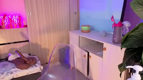 Melissa online show from September 18, 1:04 am