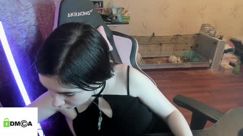 melisanilson online show from April 5, 2:32 am