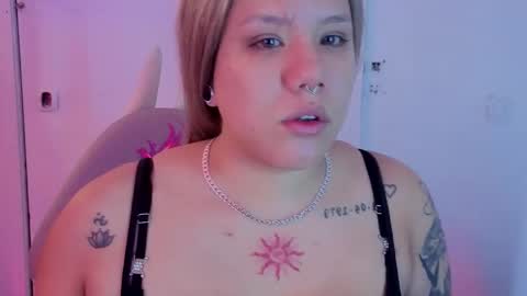 Lissa  online show from June 2, 11:33 am