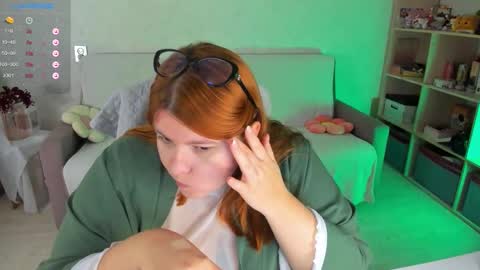 melissa_purr online show from December 4, 7:50 am