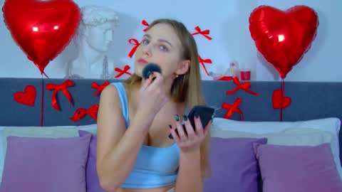 MelissaBerry online show from February 17, 6:53 am