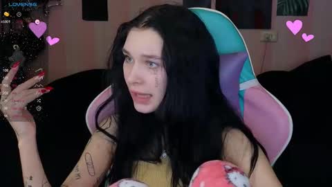 Snapshot of mella_freya chatting on February 12, 9:43 pm Freya IM NONUDE online show from February 12, 9:43 pm