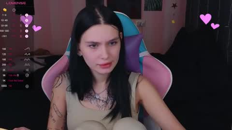 Snapshot of mella_freya chatting on December 30, 8:47 pm Freya IM NONUDE online show from December 30, 8:47 pm