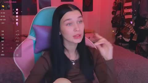 Snapshot of mella_freya chatting on January 6, 9:54 pm Freya IM NONUDE online show from January 6, 9:54 pm