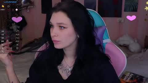 Snapshot of mella_freya chatting on February 26, 9:29 pm Freya IM NONUDE online show from February 26, 9:29 pm