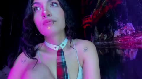 melllks online show from July 28, 10:31 pm
