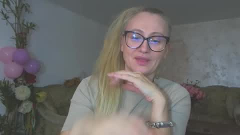 Melly online show from February 17, 9:19 am