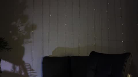 melody  online show from March 5, 1:39 pm