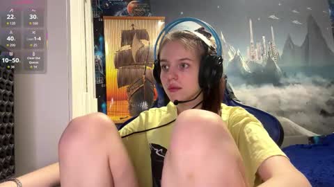 Hi Im Aria 18 years old online show from March 16, 12:20 pm