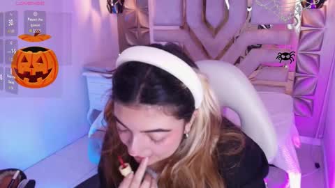 Snapshot of meraki_fraise chatting on October 21, 8:02 pm online show from October 21, 8:02 pm