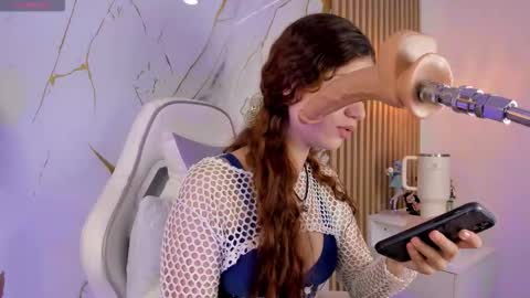 meridacute_ online show from November 5, 8:58 pm