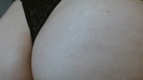 meriilyn_monroe724 online show from July 1, 11:15 pm