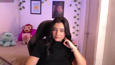 Snapshot of merilynwhithe_ chatting on September 29, 3:33 am Merilyn online show from September 29, 3:33 am