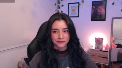 Snapshot of merilynwhithe_ chatting on October 9, 1:21 am Merilyn online show from October 9, 1:21 am