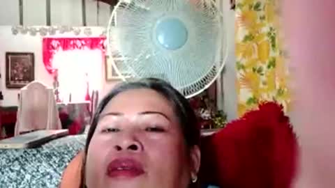 Snapshot of merry_ann123 chatting on October 17, 6:27 am merry_ann123 online show from October 17, 6:27 am