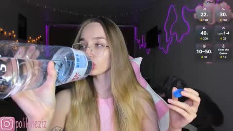 Sara online show from March 3, 5:08 pm