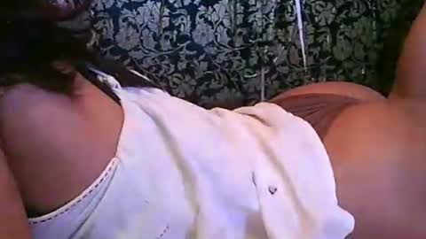 mi_amore143 online show from March 10, 2:15 am