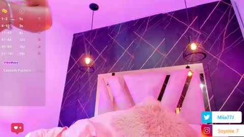 Mia online show from November 11, 3:24 am