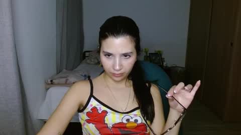 Mia online show from October 30, 3:31 am