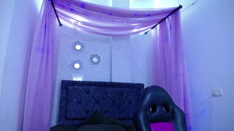  MIA online show from September 25, 2:05 pm