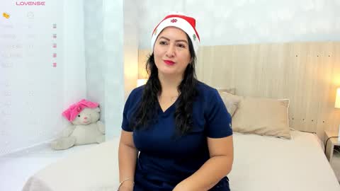 Mia Aristizabal online show from December 21, 11:47 am
