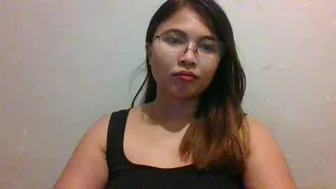 Snapshot of mia_bella04 chatting on October 30, 1:52 am mia_bella04 online show from October 30, 1:52 am