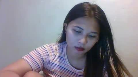 Snapshot of mia_bella04 chatting on November 1, 2:16 am mia_bella04 online show from November 1, 2:16 am