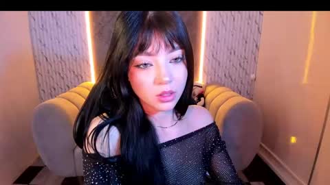 mia_collins_b online show from October 16, 12:41 pm
