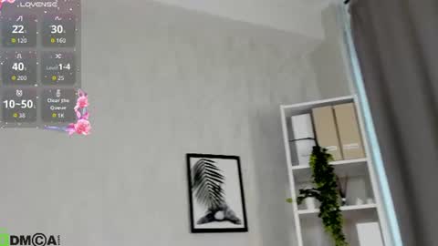 mia_e1fie online show from June 18, 1:07 am