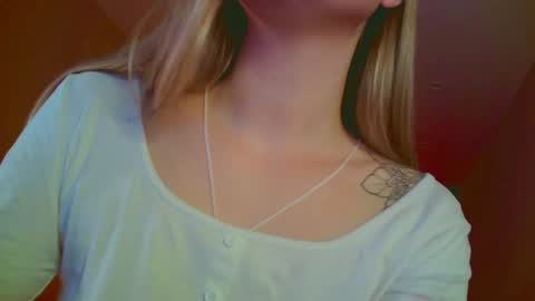 Mia online show from January 29, 10:43 pm