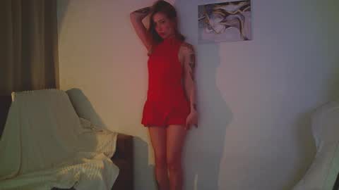 Mia online show from April 13, 8:31 pm