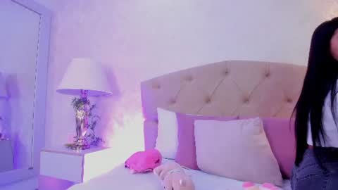 mia montess online show from July 9, 2:08 pm