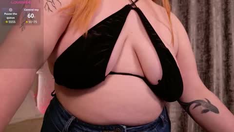 Sweet Mia online show from March 24, 6:02 pm