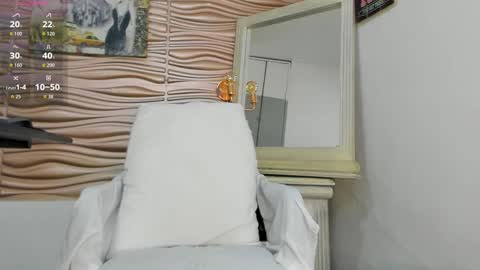 Mariana online show from March 4, 6:03 pm