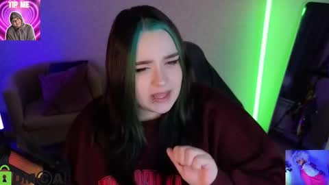 Mia online show from March 7, 12:50 am