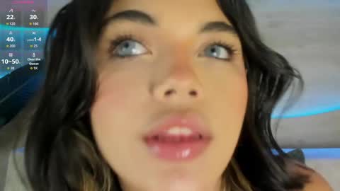 mia_rosalie online show from April 27, 7:11 pm