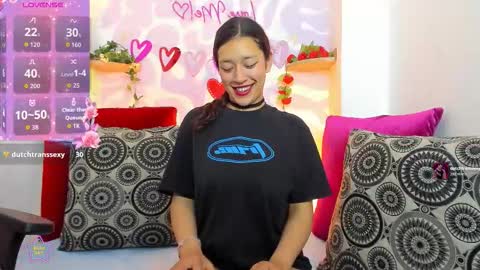 Mia . online show from February 11, 12:50 pm