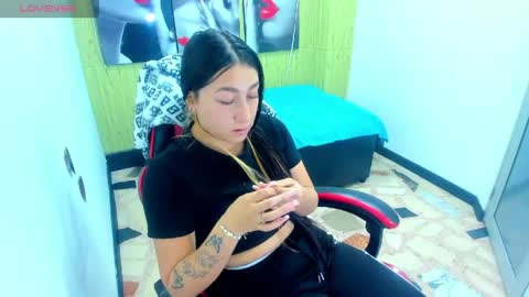       online show from April 10, 6:36 pm