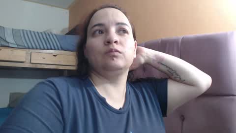 Snapshot of miaabrownn chatting on December 24, 3:16 am MIA online show from December 24, 3:16 am