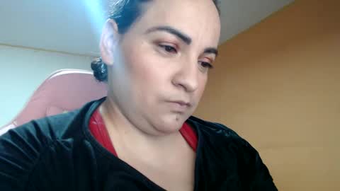 Snapshot of miaabrownn chatting on October 3, 10:15 pm MIA online show from October 3, 10:15 pm