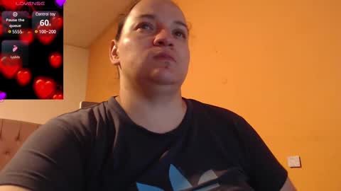 Snapshot of miaabrownn chatting on March 4, 6:50 pm MIA online show from March 4, 6:50 pm