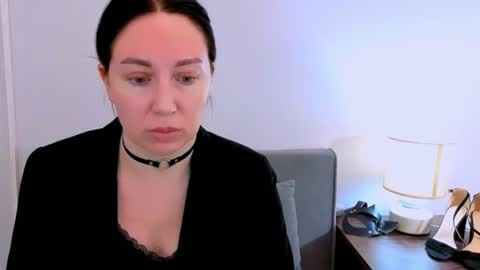 Mia online show from March 2, 4:14 pm