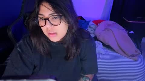 Mia online show from April 6, 3:50 am